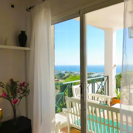 Selecta Casa Blanca Villa Estepona